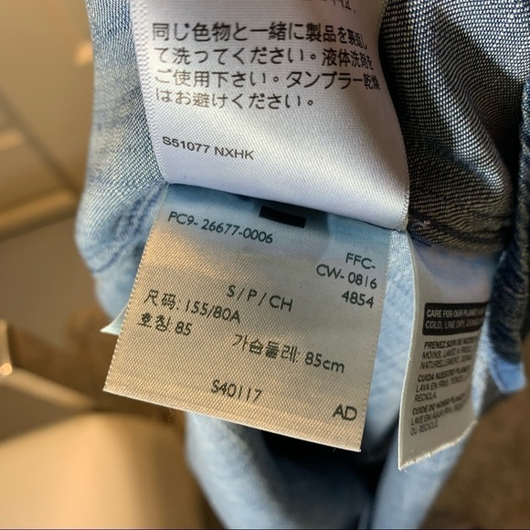 levi's Blue Chambray Button Up Shirt Relaxed Fit Lyocell Long Sleeve Blouse S - Picture 10 of 10